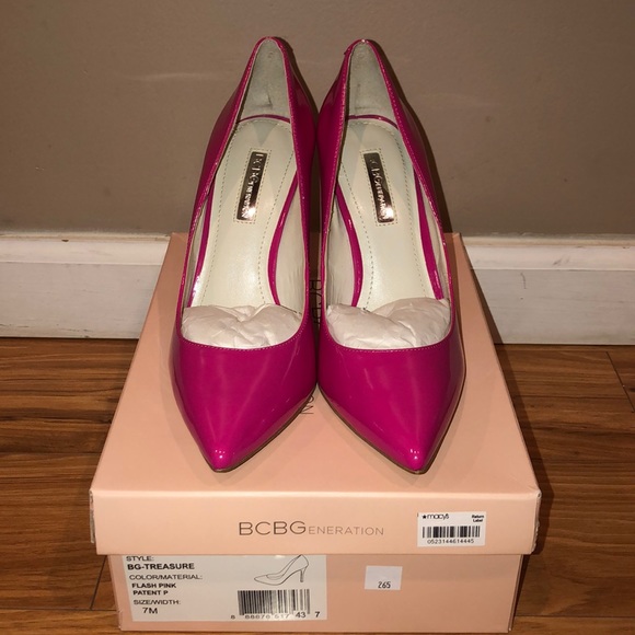 BCBGeneration BG-Treasure Pumps - Picture 1 of 8